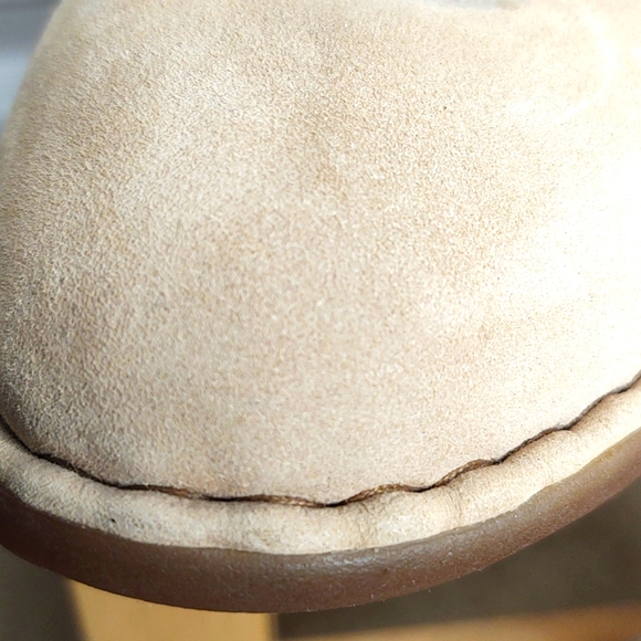 Born Crown Light Tan/Cream Suede Boots, Size 11 - Picture 9 of 9